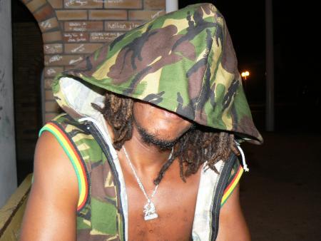 Topi�